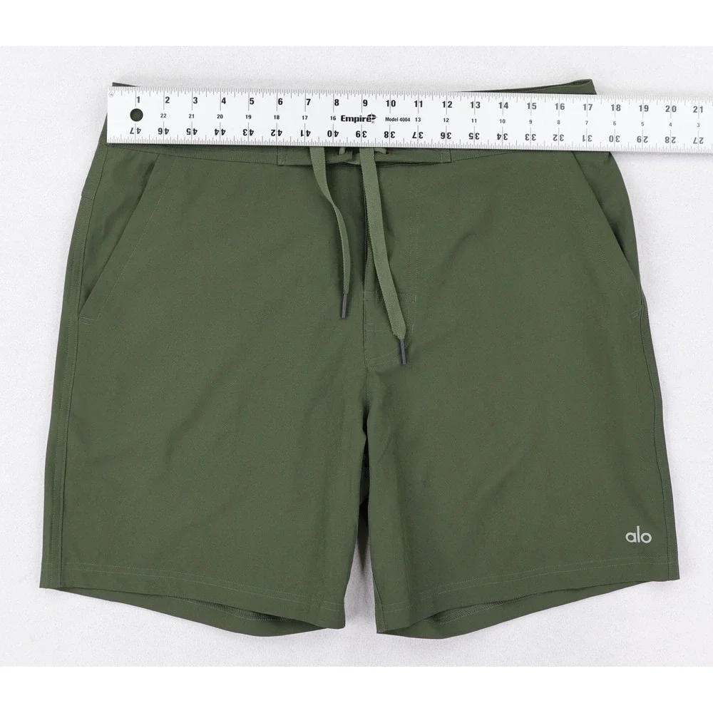 Alo Shorts Mens Large Green Drawstring Athletic Swim Hybrid Board Quick Dry - Picture 7 of 13